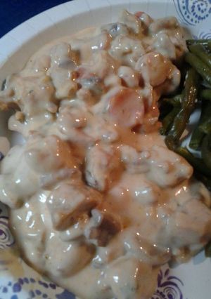A picture of Chicken and carrot alfredo.