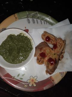 मैगी के स्प्रिंग रोल(maggi k spring roll recepie in hindi) रेसिपी मुख्य फोटो