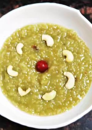A picture of Sugarcane juice kheer.