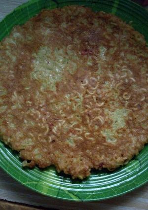 A picture of Noodles Omelette.