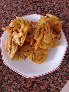 Una foto de Pakoras vegetales