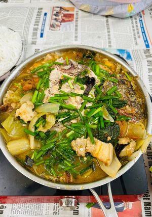 Hình của món Cá chép om dưa.