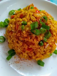 薑黃蔬菜蛋炒飯 的食譜成品照片