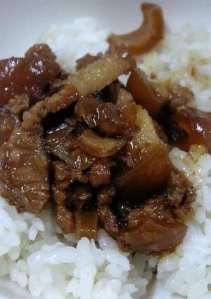Fa Fa ~ 💯  拌麵，拌飯 私廚滷肉鍋 的食譜成品照片