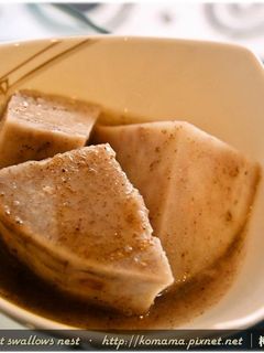 黑木耳芋頭甜湯(黑芋戀).柯媽媽の植物燕窩 的食譜成品照片