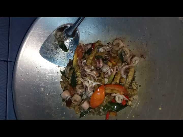 Cara Gampang Menyiapkan Resep  Cumi asin tempe tumis yang Enak Banget, Bisa Manjain Lidah