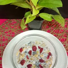A picture of Healthy Breakfast With Corn Flakes chia Seeds.