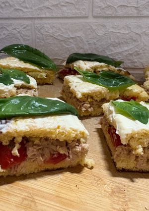 Una foto de Cuadraditos de pionono agridulce🫶🏻