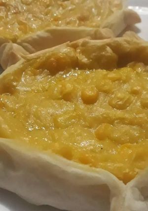 Una foto de Tarteletas de choclo y salsa blanca!