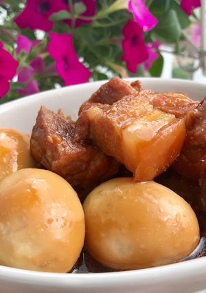 Hình của món Thịt kho trứng (thịt kho tàu).