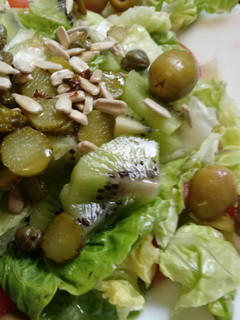 Una foto de Ensalada con kiwi