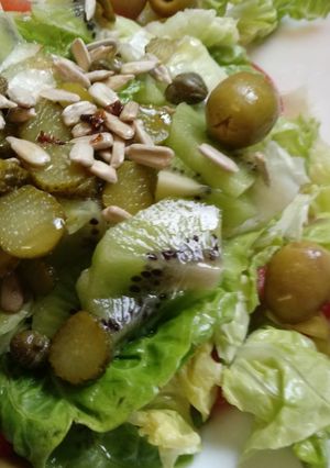 Una foto de Ensalada con kiwi