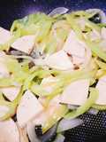 หมูยอผัดพริกหวาน