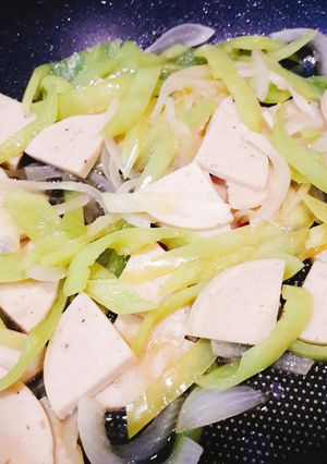 รูปของ หมูยอผัดพริกหวาน