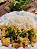 Pollo al curry con crema