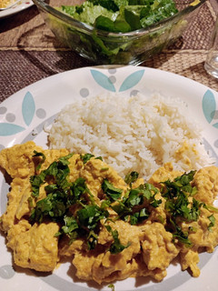 Una foto de Pollo al curry con crema