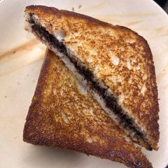 A picture of Chocolate sandwich (sweet treat for kids).