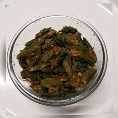 A picture of Okra(microwave cooked).