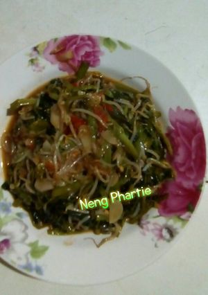 Foto resep Tumis mbahkung (cambah kangkung) ala neng phartie