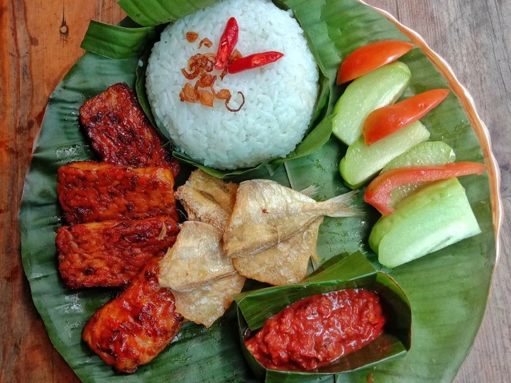 Cara Gampang Membikin Resep Nasi Timbel, Tempe Bacem Panggang, Asin dan Sambal Goreng Tomat yang Bisa Manjain Lidah Anti Ribet, Mantap Sekali