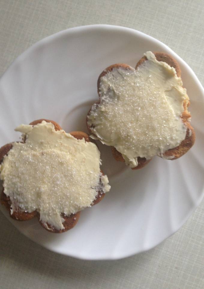 Печенье с маслом и сахаром