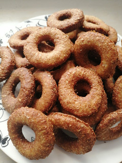 A picture of Whole wheat mini doughnuts 🍩.