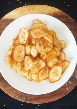 A picture of Raw Banana Chips.