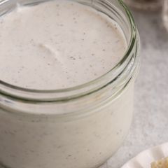 A picture of Creamy Horseradish Sauce.