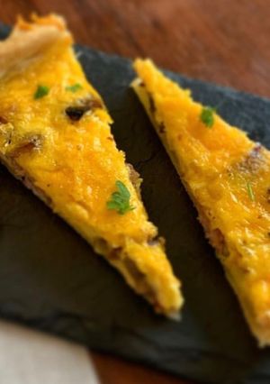 A picture of Quiche Lorraine.