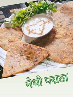 मेथी पराठा (methi paratha recipe in marathi) रेसिपी चे मुख्य फोटो