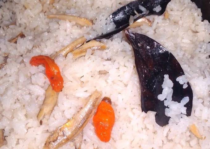 Bagaimana cara bikin Nasi Liwet Ikan Teri  nikmat
