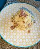 Carbonara casi verdadera con bacon