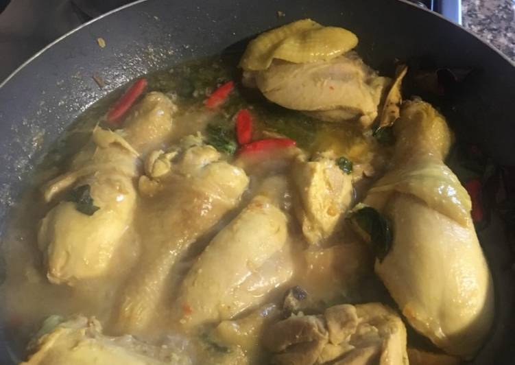 Ayam woku kuah