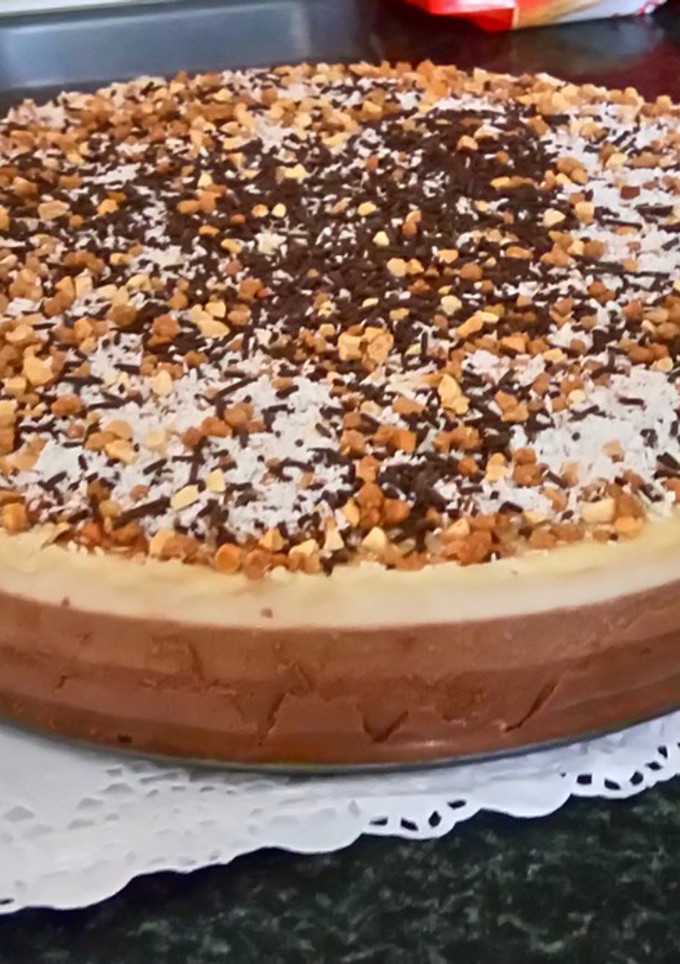 Una foto de Tarta de tres chocolates 🍫