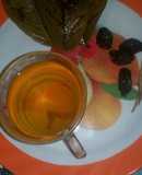 Infusión de hoja de guayaba y ciruela