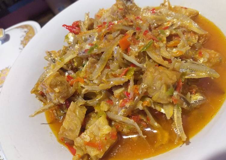 Bagaimana Membuat Sambel teri tempe joss Anti Gagal