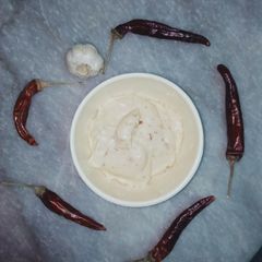 A picture of Chilli garlic mayo dip.