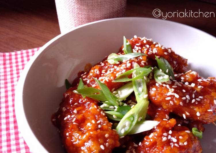 Cara Membuat Spicy Korean Fried Chicken (Yangnyeom Tongdak) Untuk Pemula!
