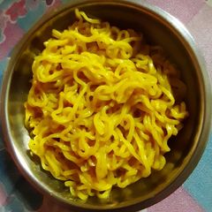 Simple boiled maggie A picture of Simple boiled maggie.