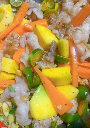 Hình của món Chân gà sốt thái.