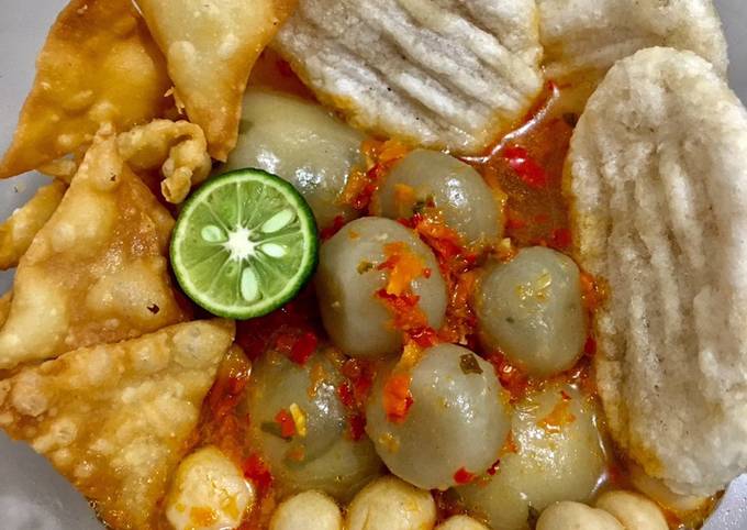 Resep Cilok Telur Puyuh Kuah Pedas Oleh Yovi Yana Cookpad