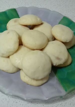 Una foto de Galletas de limón con glasé de limón