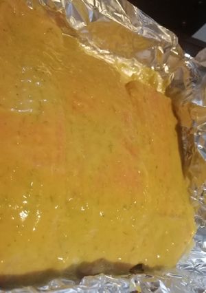 Una foto de Salmón al horno con mostaza y limón