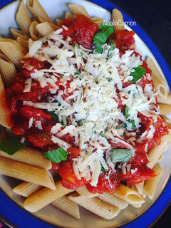 Una foto de Pasta penne con salsa marinara! 🤤🤤