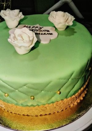 A picture of Fondant lemon cake#fondant challenge.