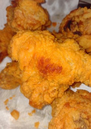 Una foto de Alitas de pollo enharinada