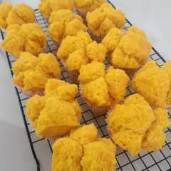 A picture of Moho Labu atau Bolu Kukus Labu.