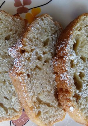 A picture of Lemon cake 🍋.