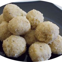 A picture of Rawa Laddu.