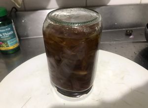 Una foto de Chutny de cebolla roja en aceite de oliva